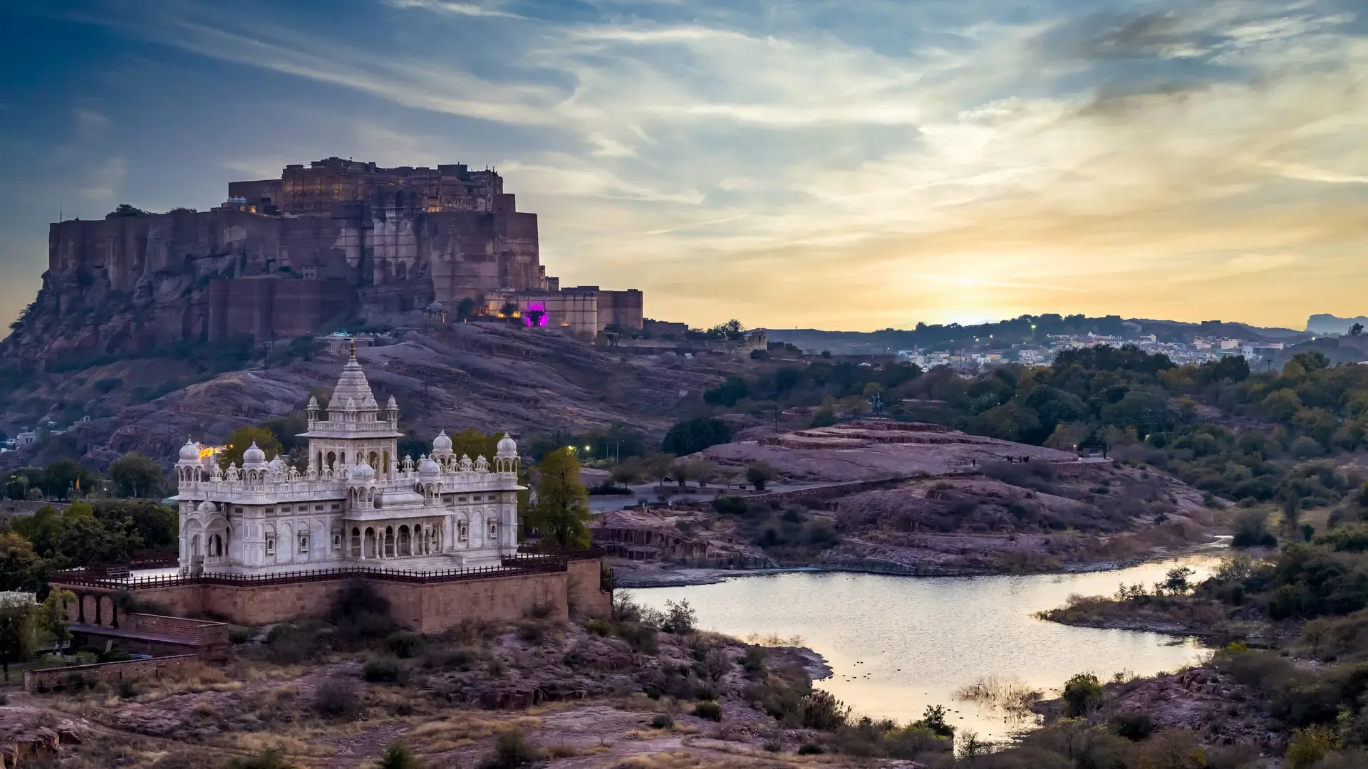 5 Days Jaipur Ajmer Pushkar Udaipur Tour Package